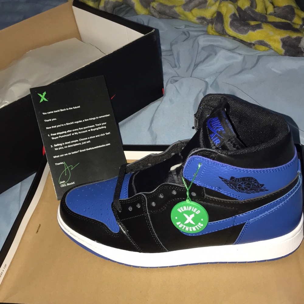 Air Jordan 1 royal